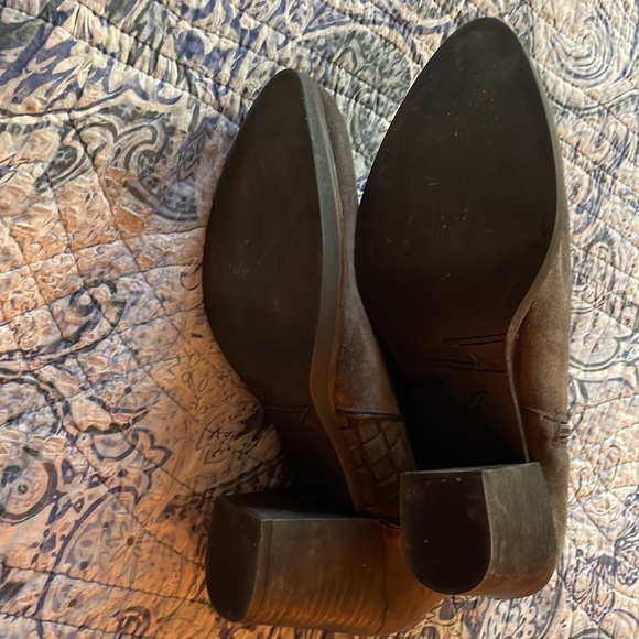 Eric Michael - Grey Suede Cecilia Ankle Boot - size 40 - Picture 4 of 4